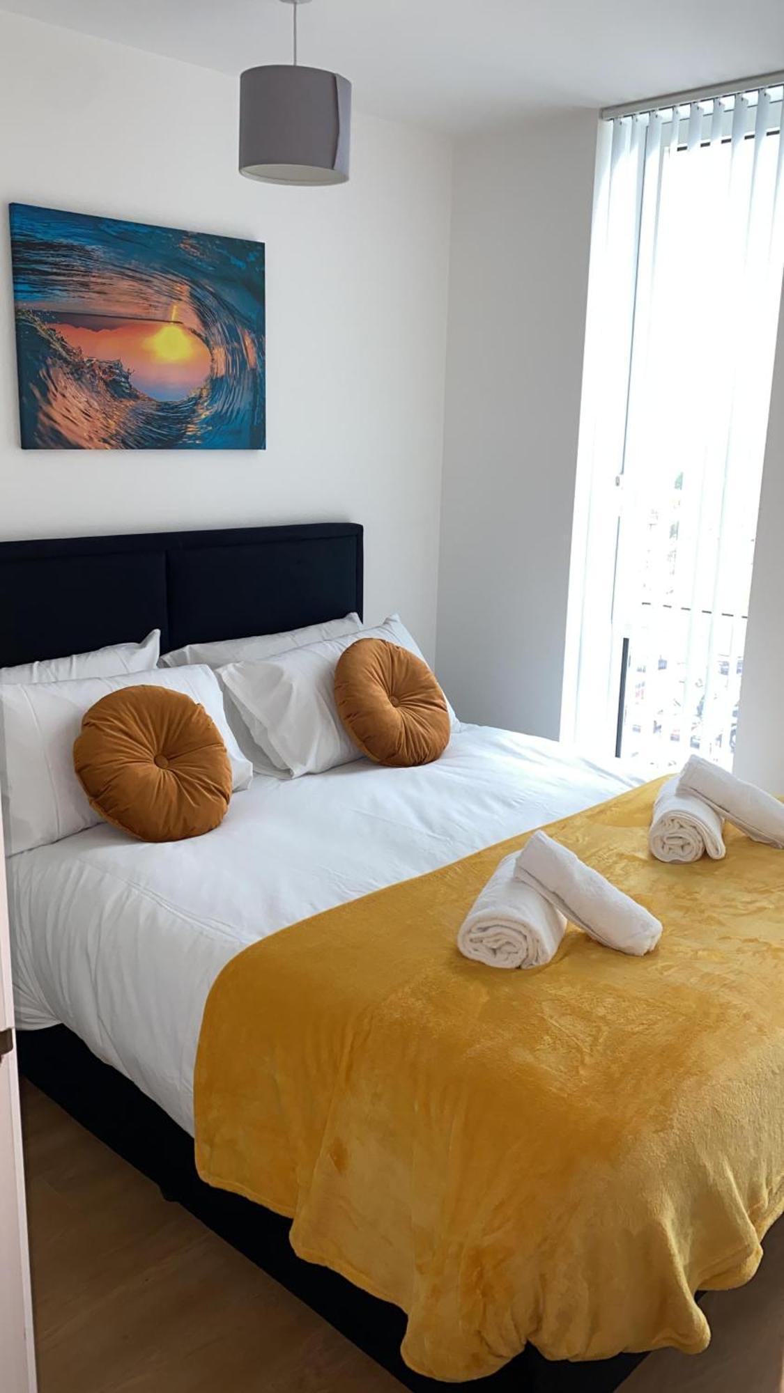 Berks Luxury Serviced Apartments , Free Parking, Free Gym And Free Wifi Bracknell Bilik gambar
